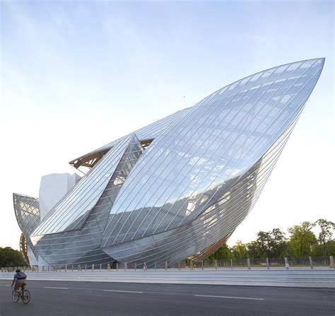 come raggiungere fondation louis vuitton a parigi metro